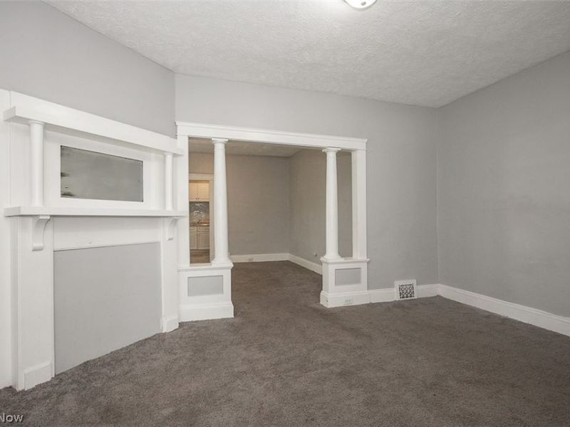 9421 Parkview Avenue, Cleveland, OH 44104 Photo 4