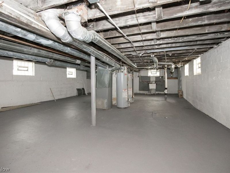 9421 Parkview Avenue, Cleveland, OH 44104 Photo 40
