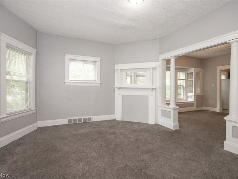 9421 Parkview Avenue, Cleveland, OH 44104 Photo 5