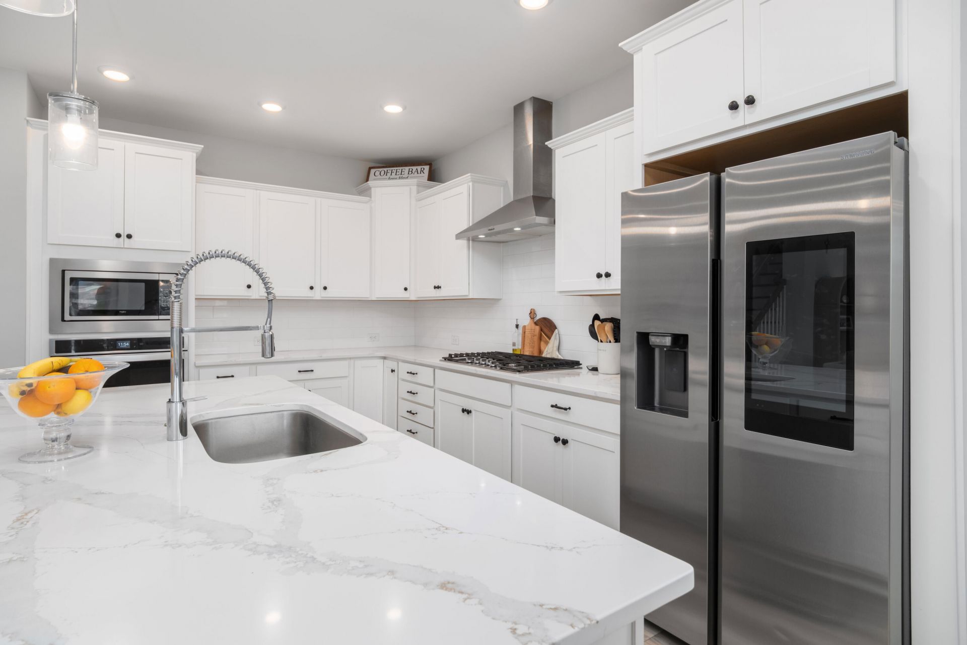 213 Clearblue Loop Photo 14