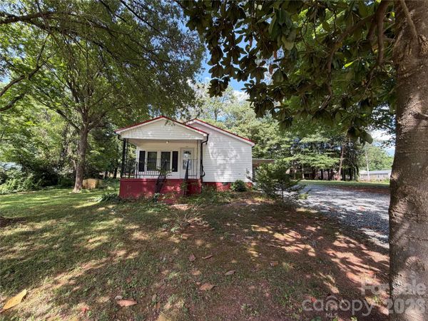 55 S Hildebran Avenue , Newton, NC 28658