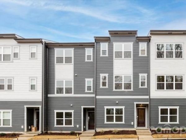 6008 Pivot Court, Charlotte, NC 28205