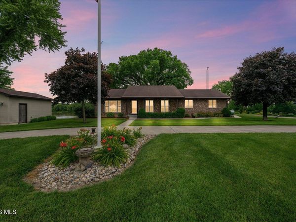 14079 S River Road , Grand Rapids, OH 43522