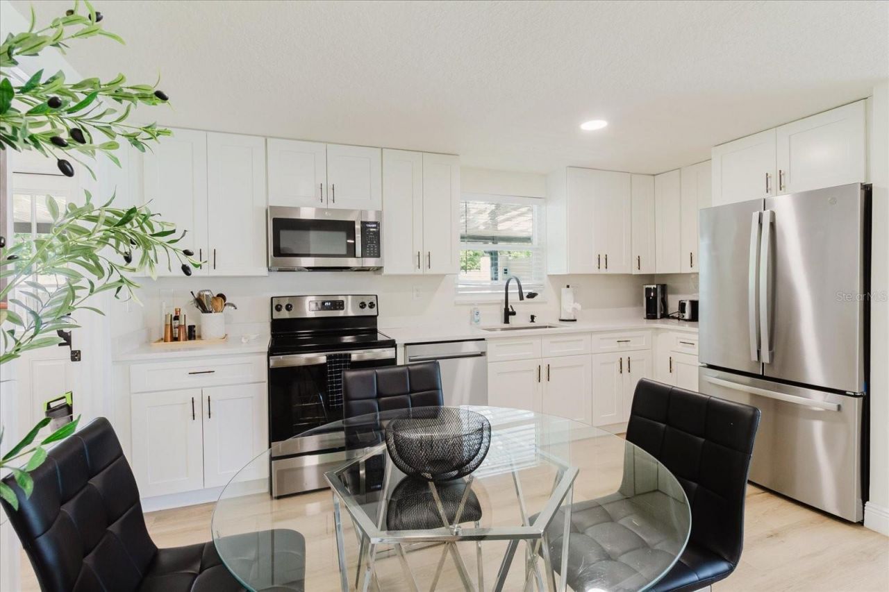 916 17th Street N, Saint Petersburg, FL 33713 Photo