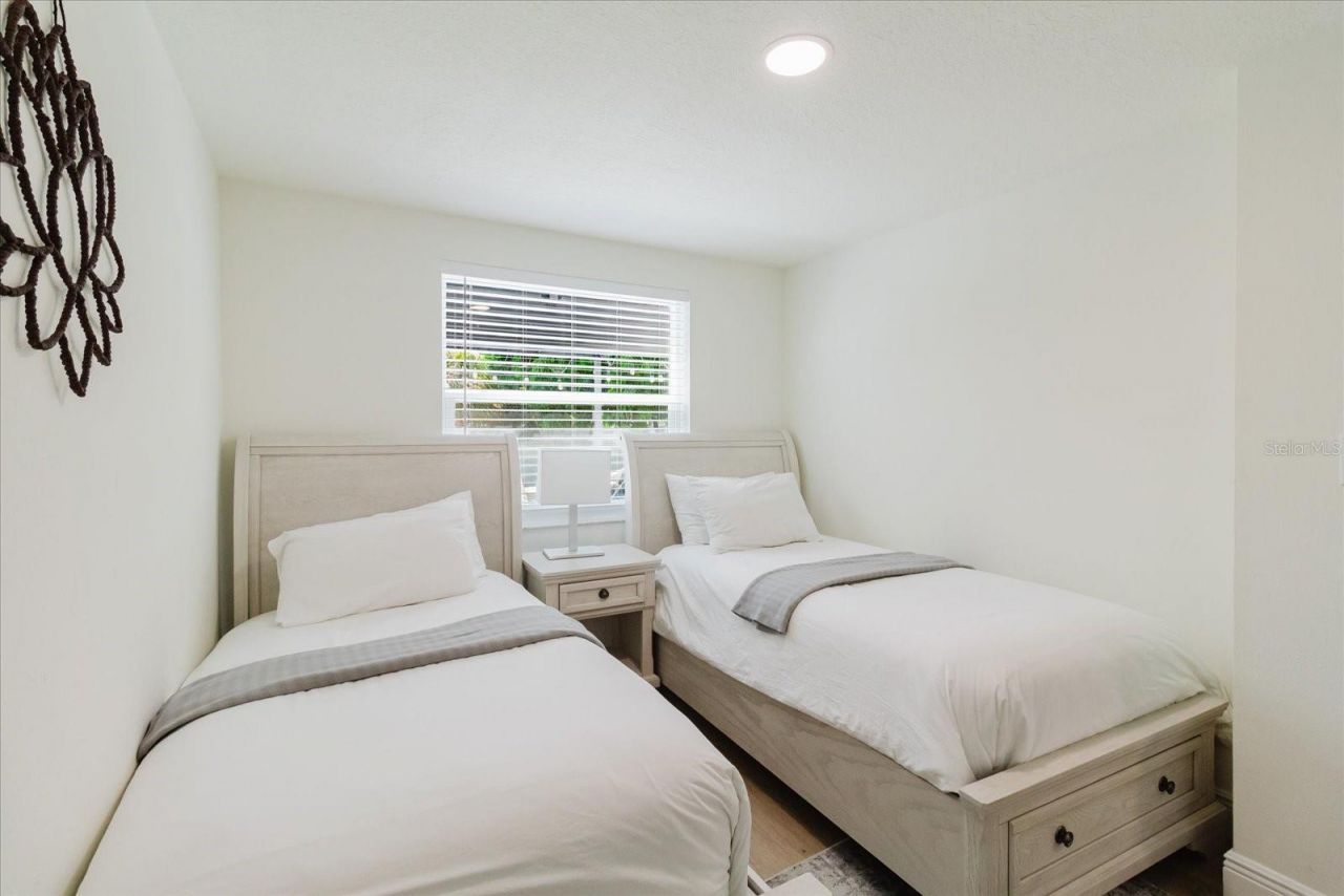 916 17th Street N, Saint Petersburg, FL 33713 Photo