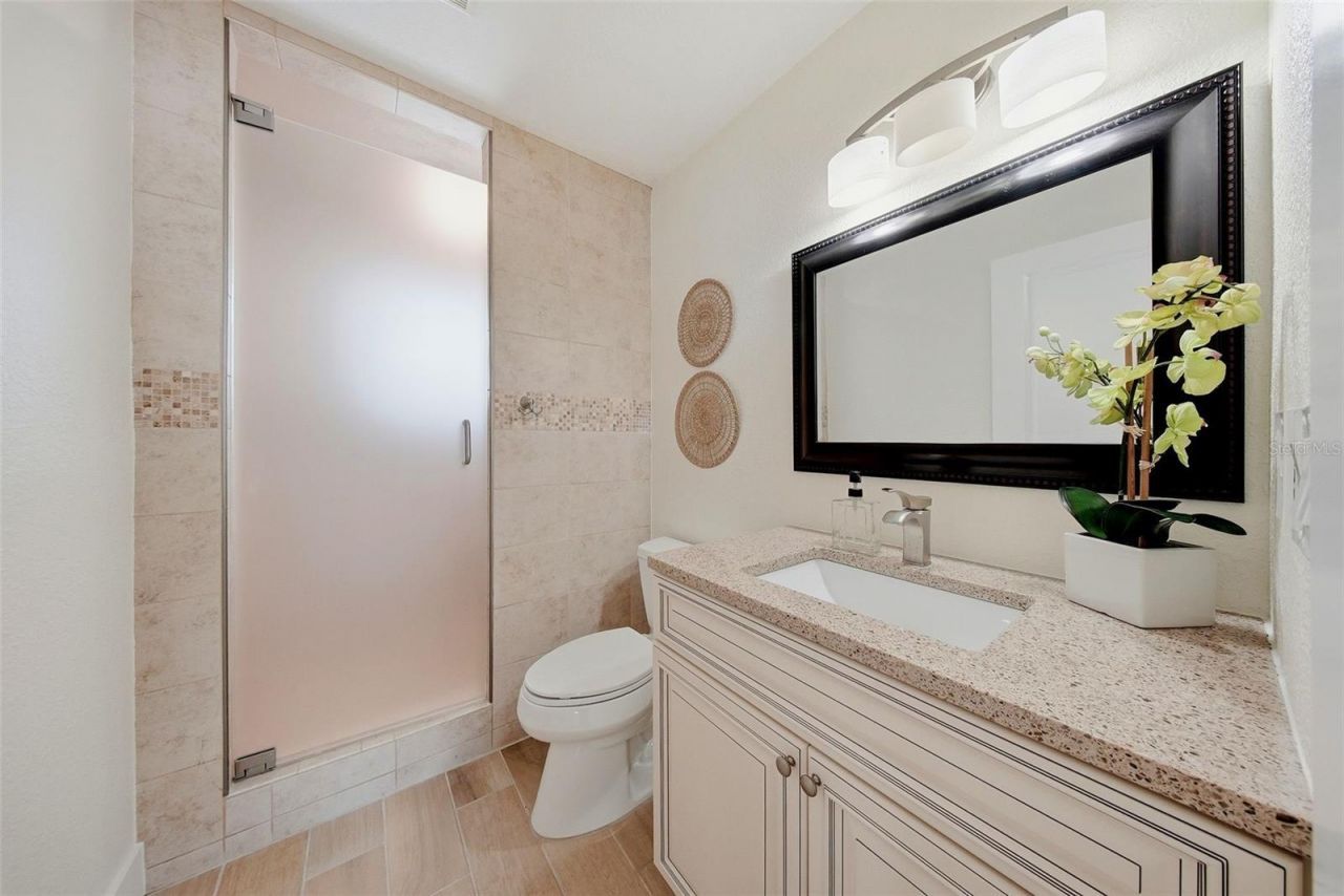 7039 Hibiscus Avenue S, South Pasadena, FL 33707 Photo