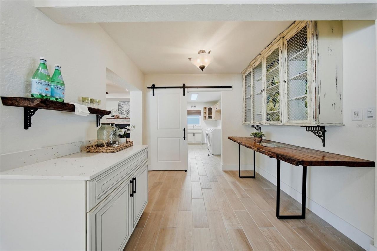 7039 Hibiscus Avenue S, South Pasadena, FL 33707 Photo