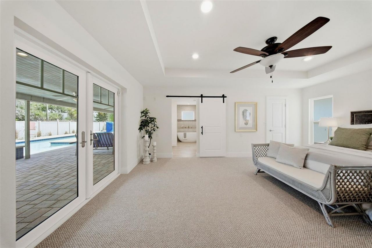 7039 Hibiscus Avenue S, South Pasadena, FL 33707 Photo