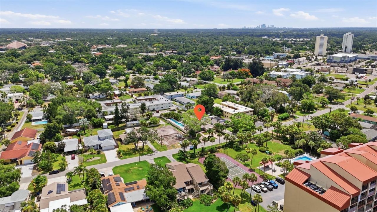7039 Hibiscus Avenue S, South Pasadena, FL 33707 Photo