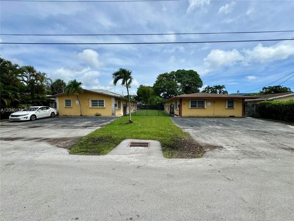 1727 SW 21st St , Fort Lauderdale, FL 33315