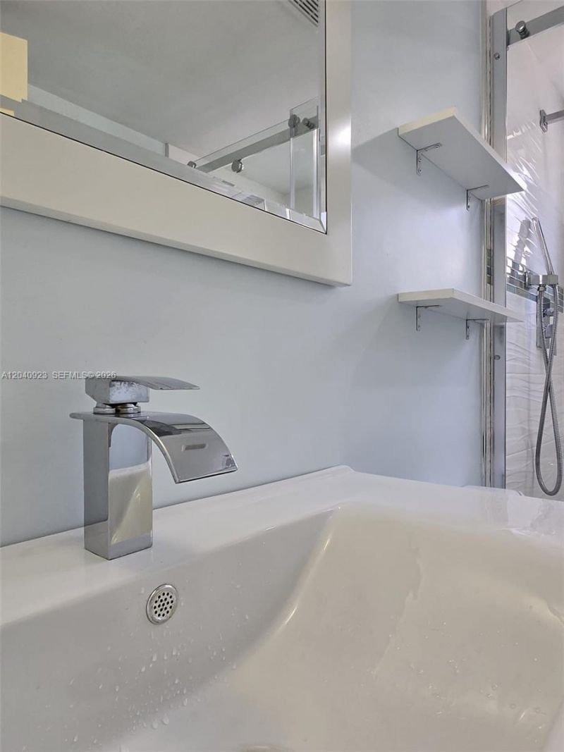 17324 NW 74th Ave, Unit 102, Hialeah, FL 33015 Photo