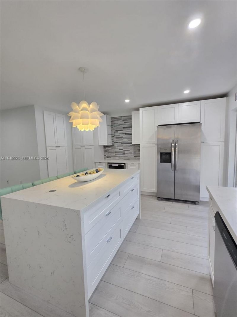 17324 NW 74th Ave, Unit 102, Hialeah, FL 33015 Photo