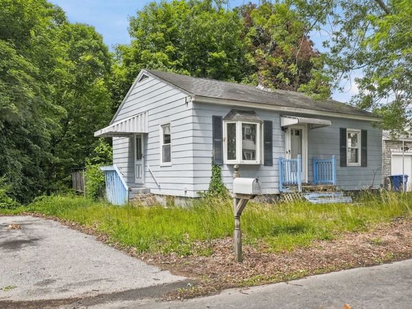 25 Kendall Avenue, Manchester, NH 03103