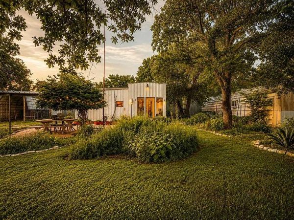 128 E Castlewood Drive, Marble Falls, TX 78654