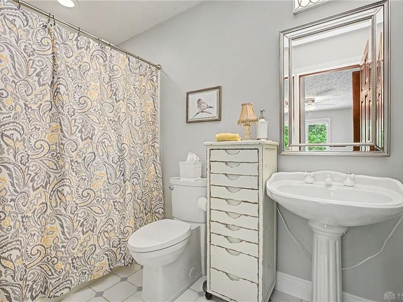 1973 W Alex Bell Road, Dayton, OH 45459 Photo 43