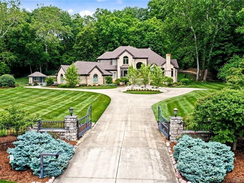 1973 W Alex Bell Road, Dayton, OH 45459 Photo 5