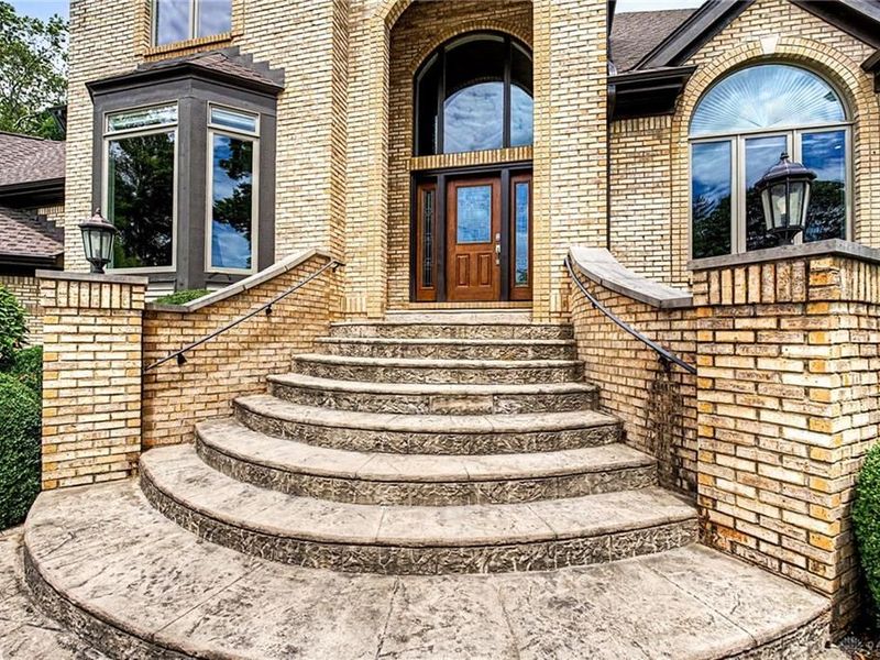 1973 W Alex Bell Road, Dayton, OH 45459 Photo 9