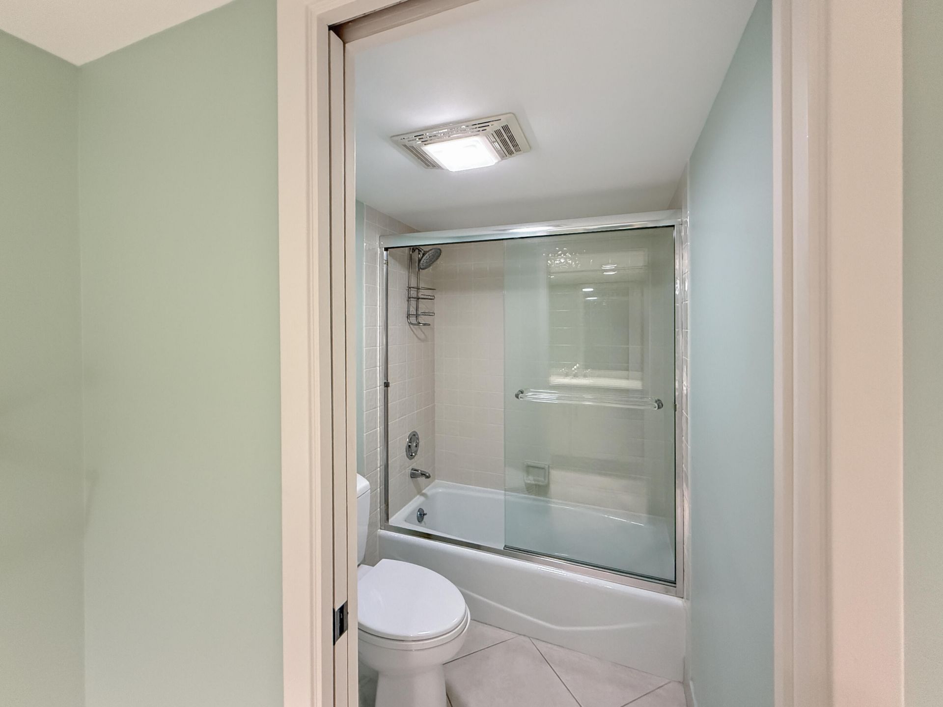 5080 N Ocean Drive, Unit 20c, Singer Island, FL 33404 Photo