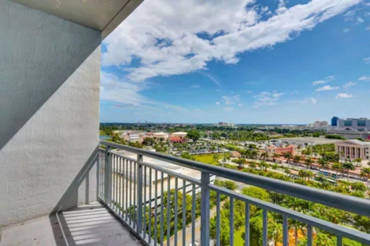 300 S Australian Avenue, Unit 1202, West Palm Beach, FL 33401 Photo