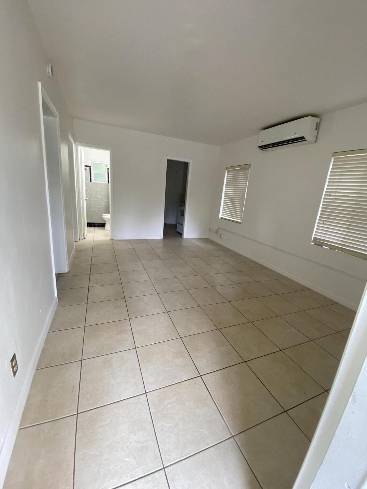 1448 NW 4th Street, Fort Lauderdale, FL 33311 Photo