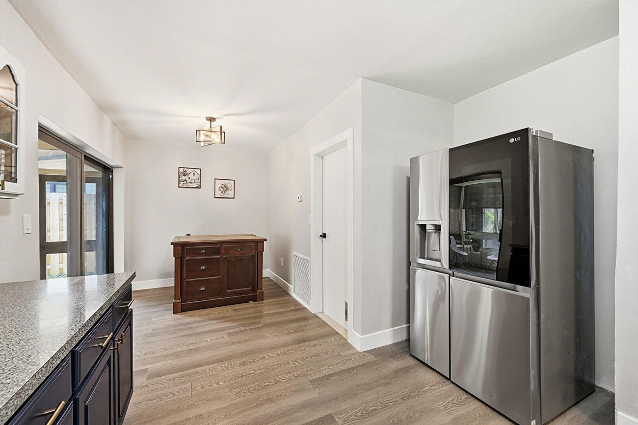 8370 NW 26th Place, Sunrise, FL 33322 Photo