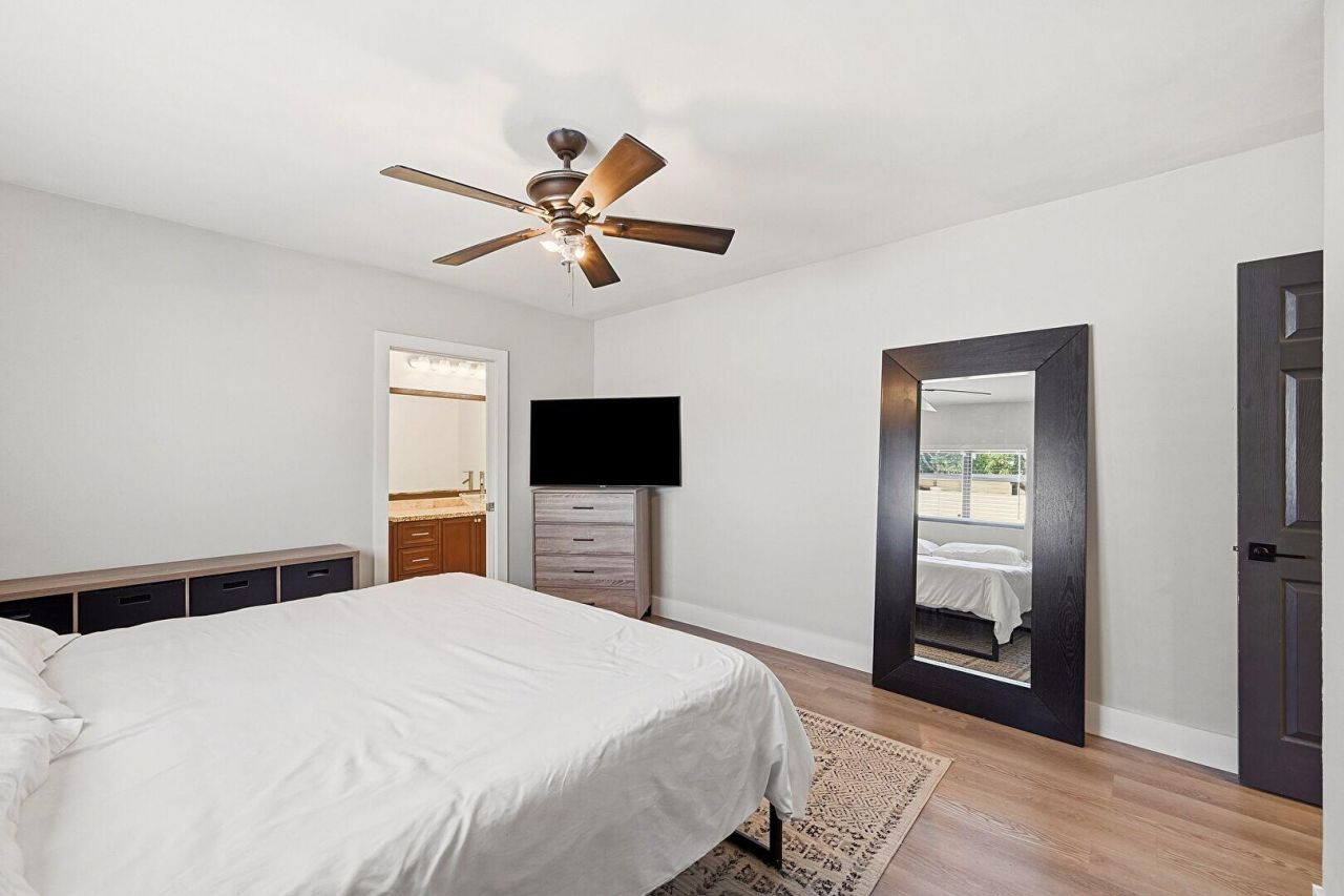 8370 NW 26th Place, Sunrise, FL 33322 Photo
