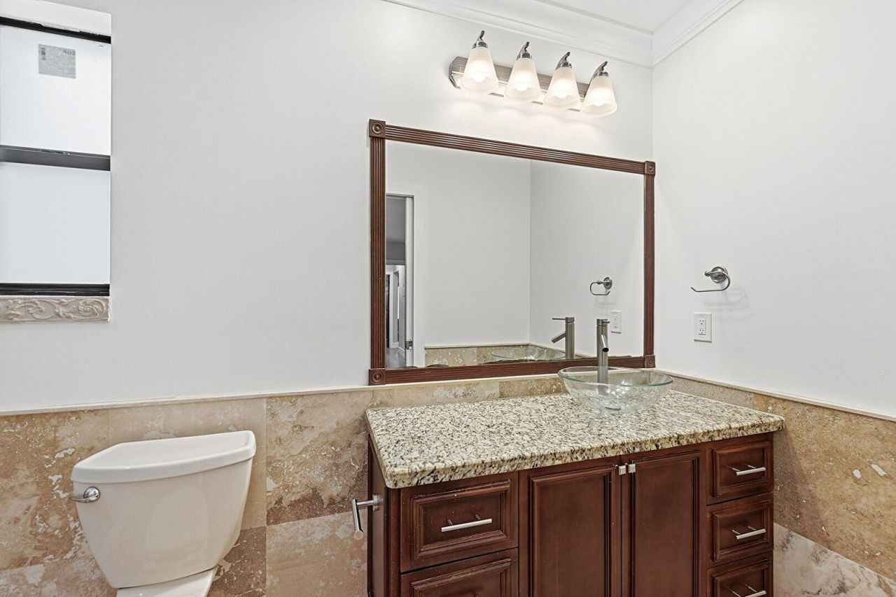 8370 NW 26th Place, Sunrise, FL 33322 Photo