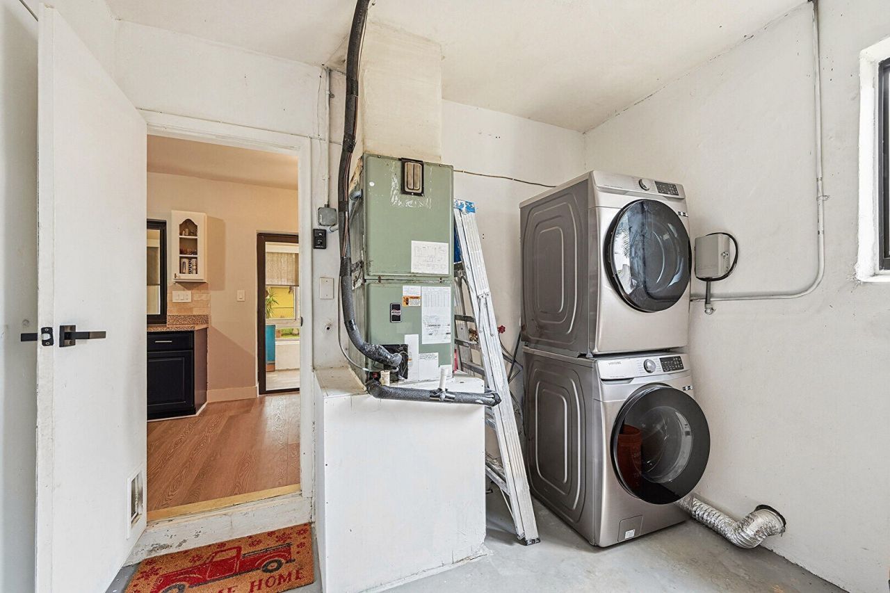 8370 NW 26th Place, Sunrise, FL 33322 Photo