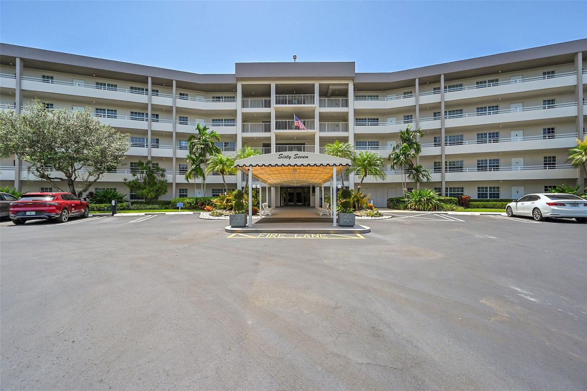 555 Oaks Lane, Unit 311, Pompano Beach, FL 33069 Photo