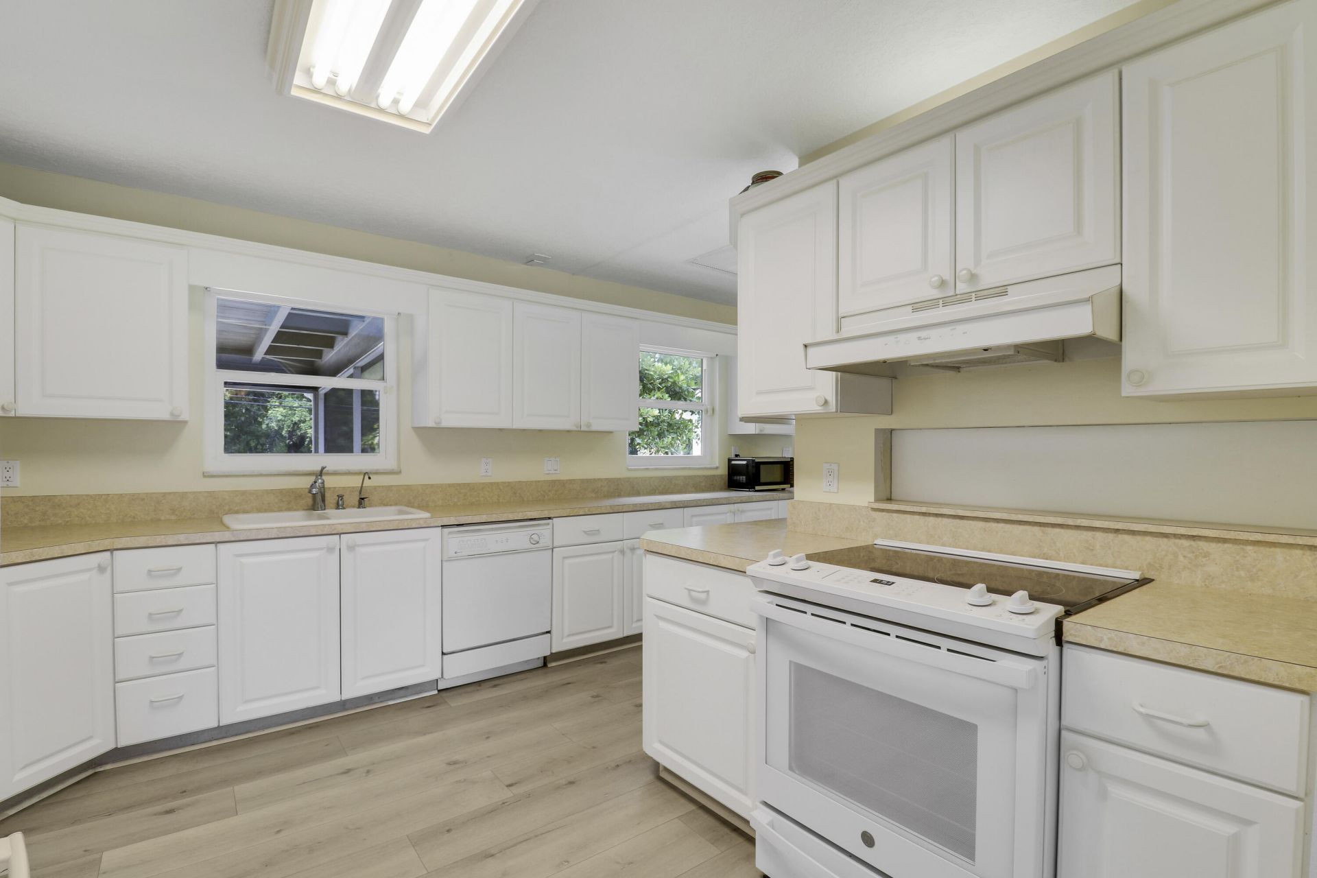 Please Call For Address, West Palm Beach, FL 33411 Photo