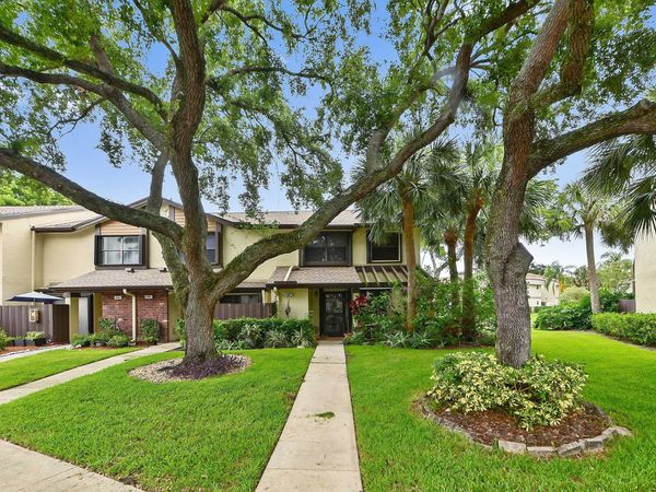 4587 Carambola Circle S, Unit 27218, Coconut Creek, FL 33066