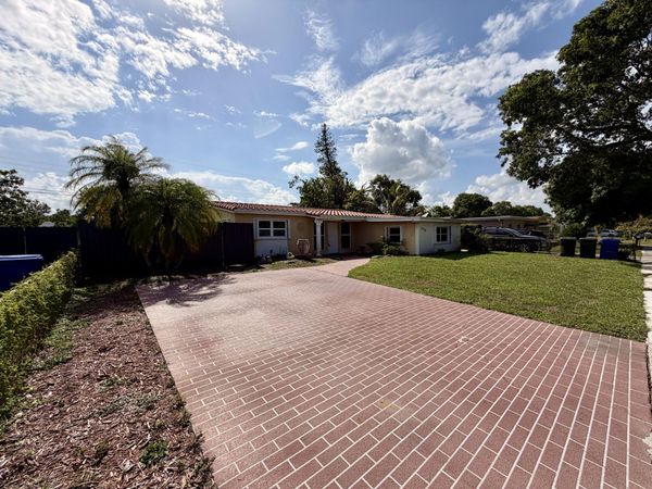 1410 N 67th Terrace, Hollywood, FL 33024