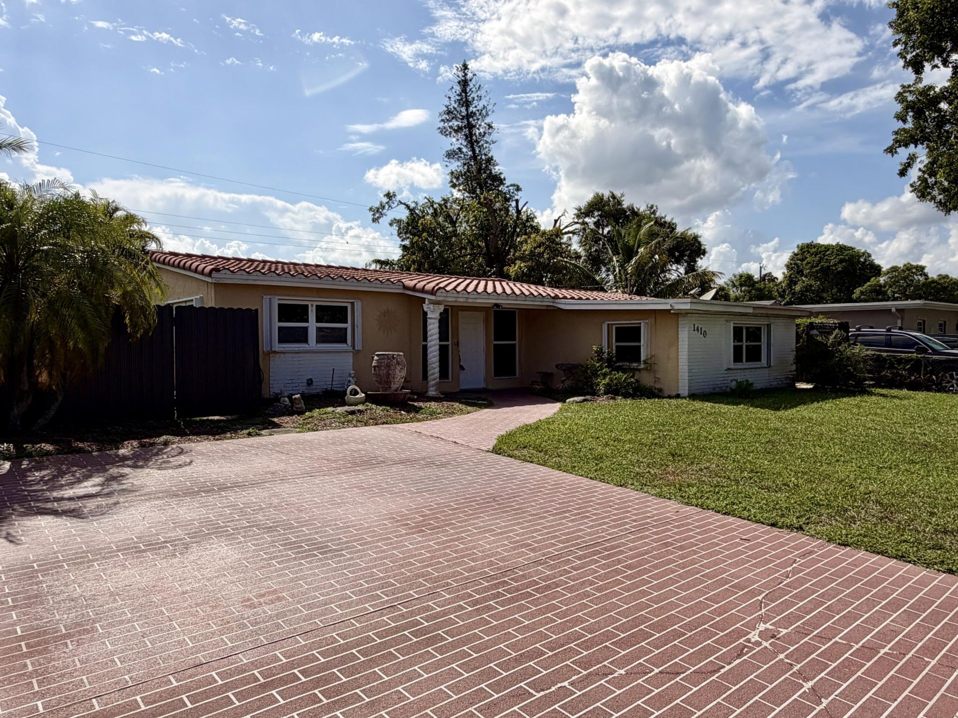 1410 N 67th Terrace, Hollywood, FL 33024 Photo
