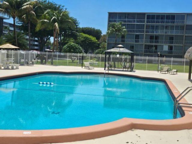 4650 Washington Street, Unit 504, Hollywood, FL 33021 Photo