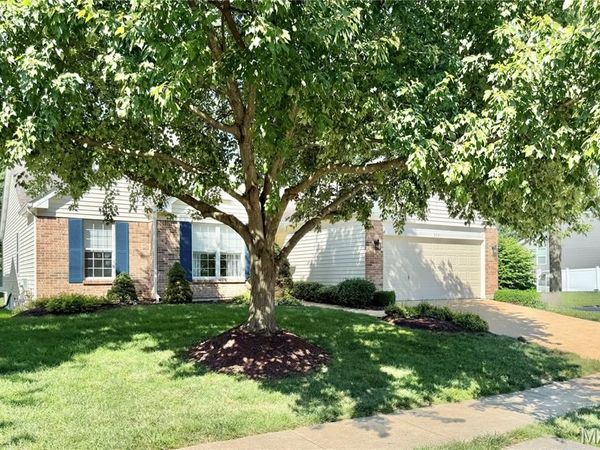 633 Lind Road, St Louis, MO 63125