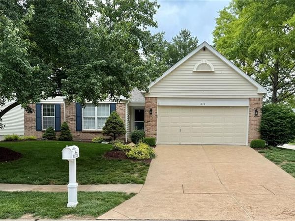633 Lind Road, St Louis, MO 63125