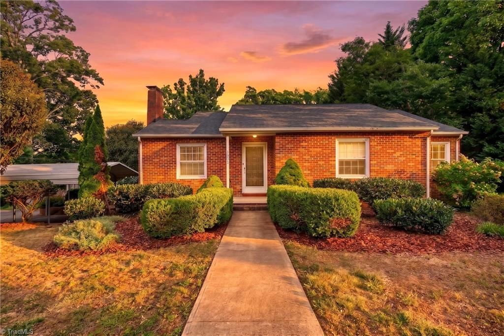 203 Ridgecrest Road, Asheboro, NC 27203 Main Photo