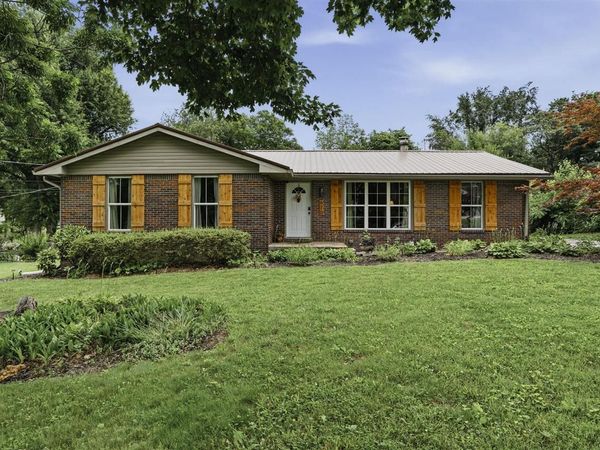 670 Clark Circle , Bowling Green, KY 42103