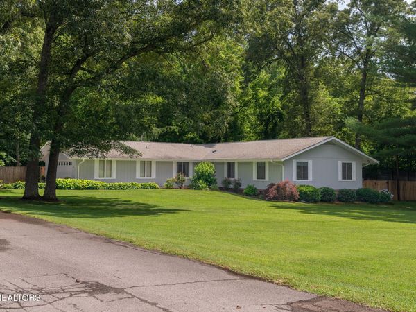 332 Crossfield Drive, Knoxville, TN 37920