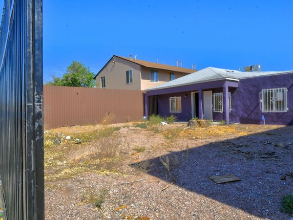 6913 Acoma Road SE, Albuquerque, NM 87108