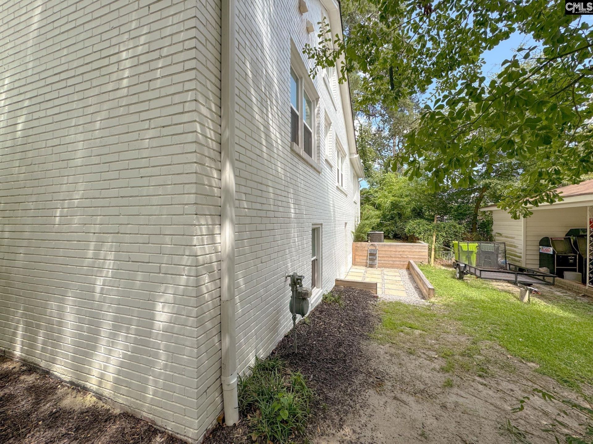 402 Arbor Drive Photo 6
