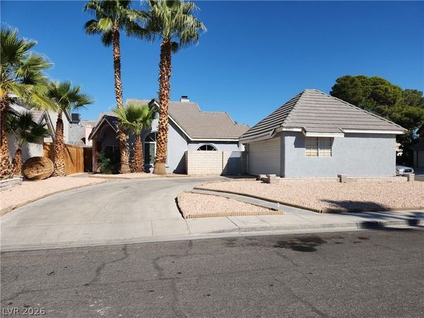 6556 Bradford Lane , Las Vegas, NV 89108