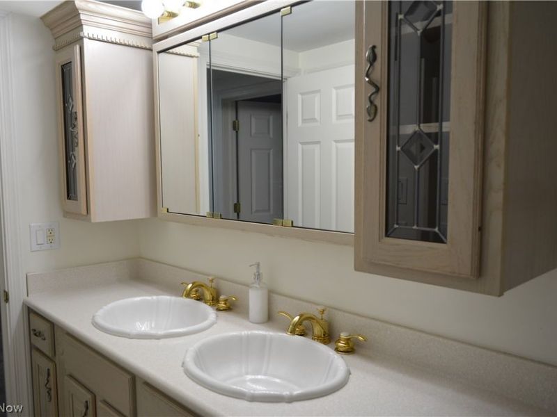 10 Hawthorne Drive, Norwalk, OH 44857 Photo 35