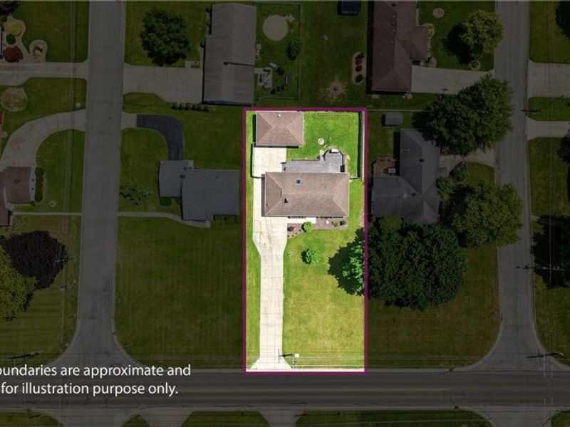 5037 Sheridan Road, Poland, OH 44514 Photo 3