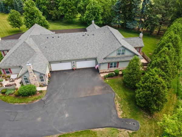 2036 Olmstead Drive , Woodstock, IL 60098