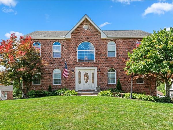 105 Forest Glen Dr , Imperial, PA 15126