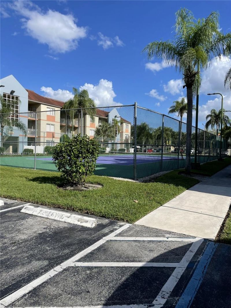 18890 NW 57th Ave , Unit 207, Hialeah, FL 33015 Photo