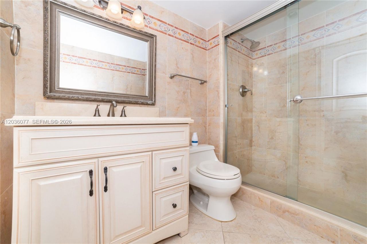 1904 S Ocean Dr , Unit 604, Hallandale Beach, FL 33009 Photo