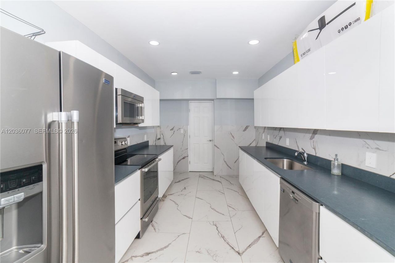 1904 S Ocean Dr , Unit 604, Hallandale Beach, FL 33009 Photo