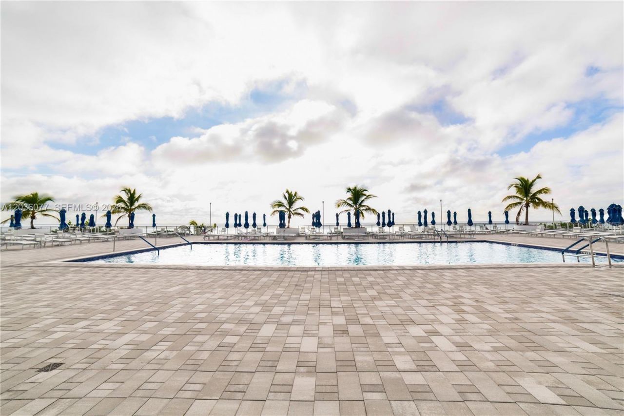 1904 S Ocean Dr , Unit 604, Hallandale Beach, FL 33009 Photo